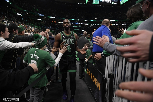 NBA新赛季首笔交易！上海名宿被绿军送至马刺