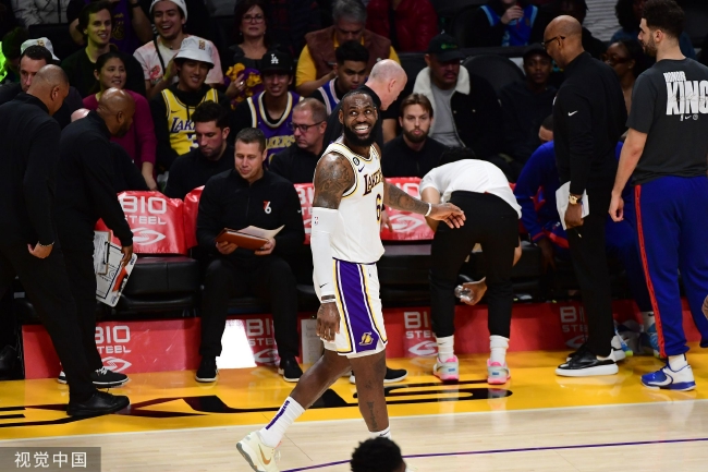 传奇！詹姆斯包揽NBA历史所有千分最年轻纪录