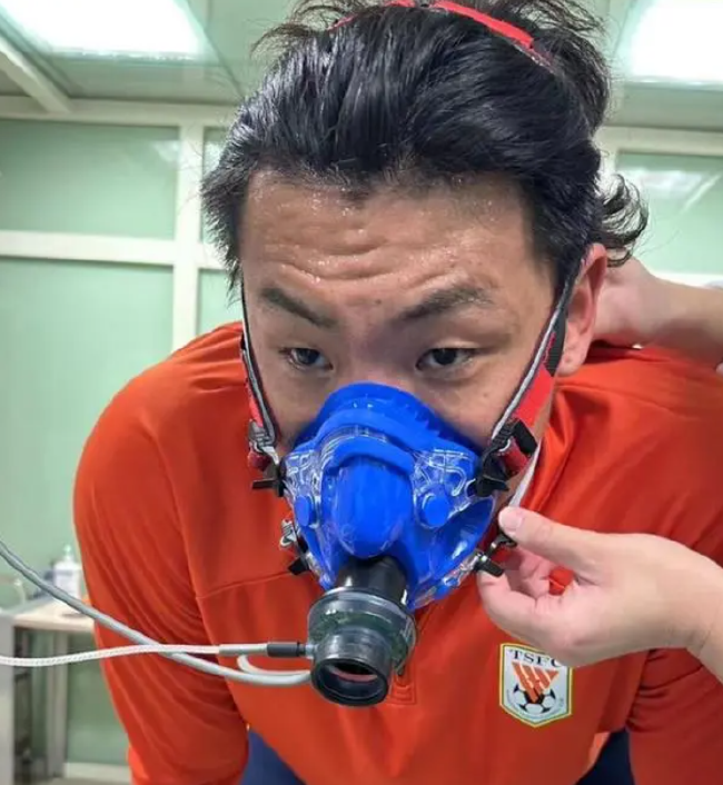 王大雷更新社媒表示已归队 随泰山备战新赛季