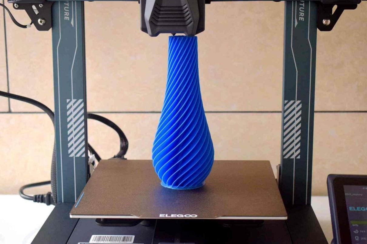 千元价位3D打印机天花板，超静音断电续打，ELEGOO Neptune 3 pro