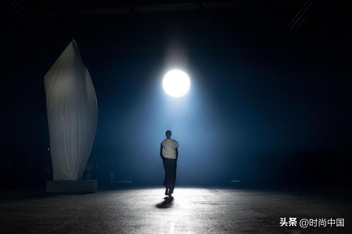 时尚发布 - ISSEY MIYAKE 2023春夏系列 A Form That