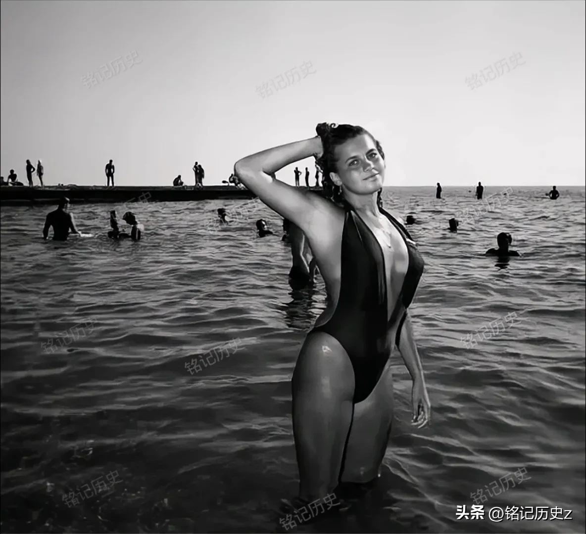 老照片上的故事_铭记历史z_2022年10月15