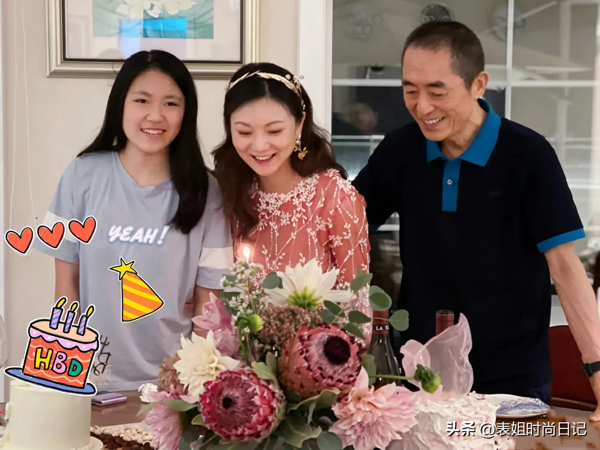 72岁张艺谋昔日高调为娇妻陈婷庆生！他送大束鲜花，