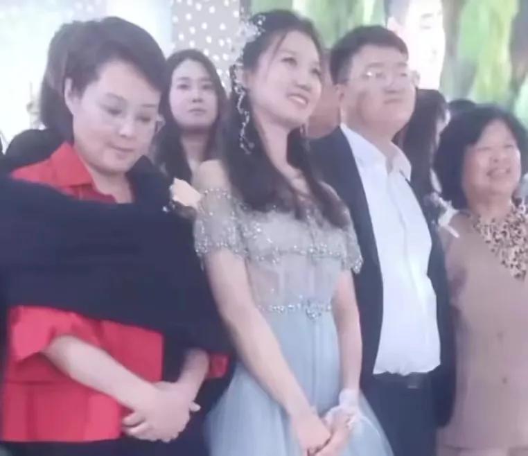 头条创作挑战赛_小依是唯一_2022年10月21