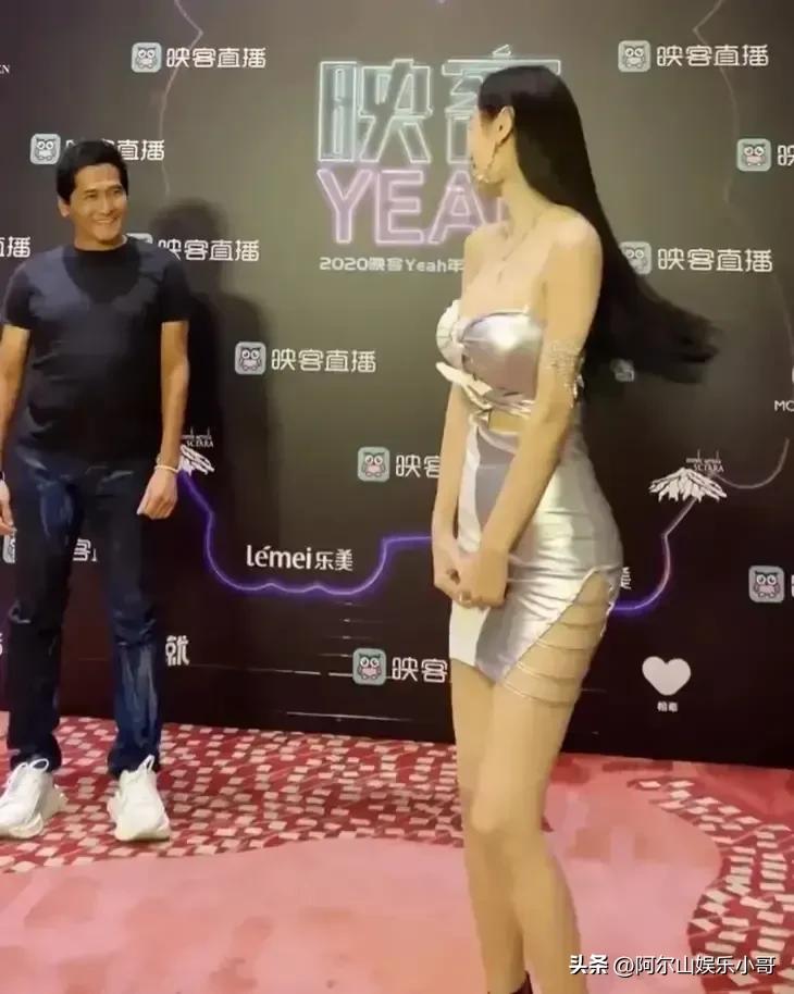 八卦手册_阿尔山娱乐小哥_2022年10月23